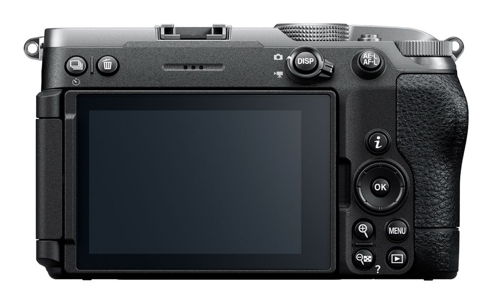 Nikon Z5IIc Sølv + NIKKOR Z 24-50mm f/4-6.3