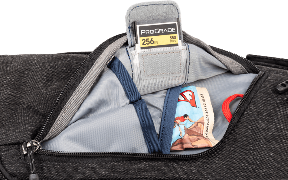 Think Tank Urban Access Sling 10, Dark Grey